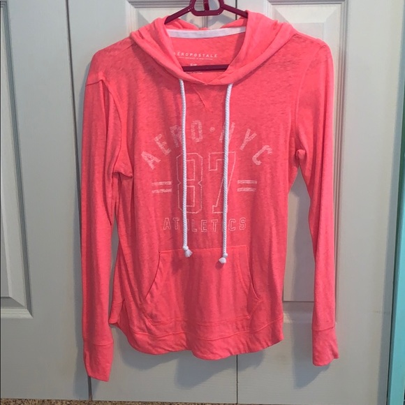 long sleeve t-shirt with a hood - Picture 1 of 3